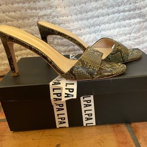LPA Cille Revolve heels. Green Snakeskin print. 9